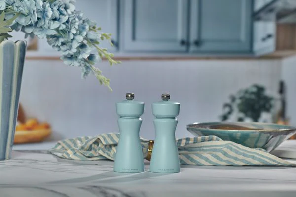 Cole & Mason Kenton 150mm Blue Salt Salt or Pepper Mill - Image 5