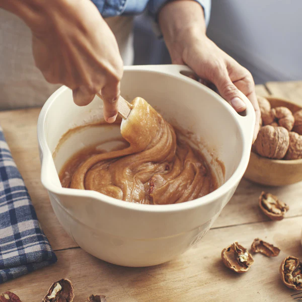 Emile Henry Mixing Bowl - 2.5L - Flour - Image 3