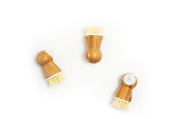 Full Circle Eye-Removing Potato Scrubber - White - Image 5