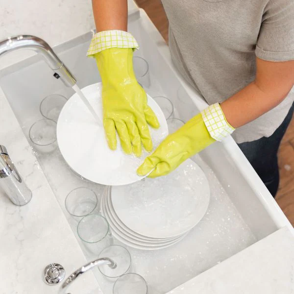 Full Circle Natural Latex Cleaning Gloves Large - Green - Image 3