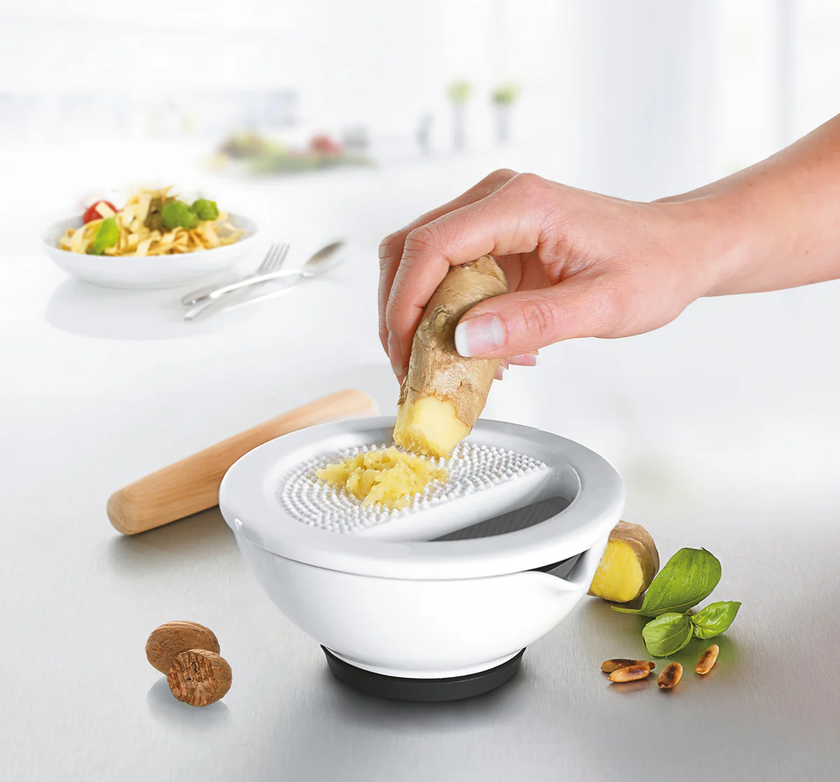 Gefu Mortar with Ginger Grater SURI - Image 2