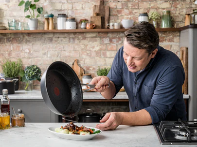 Jamie Oliver Tefal Cook’s Classics Non-stick Frypan - 30cm - Image 3