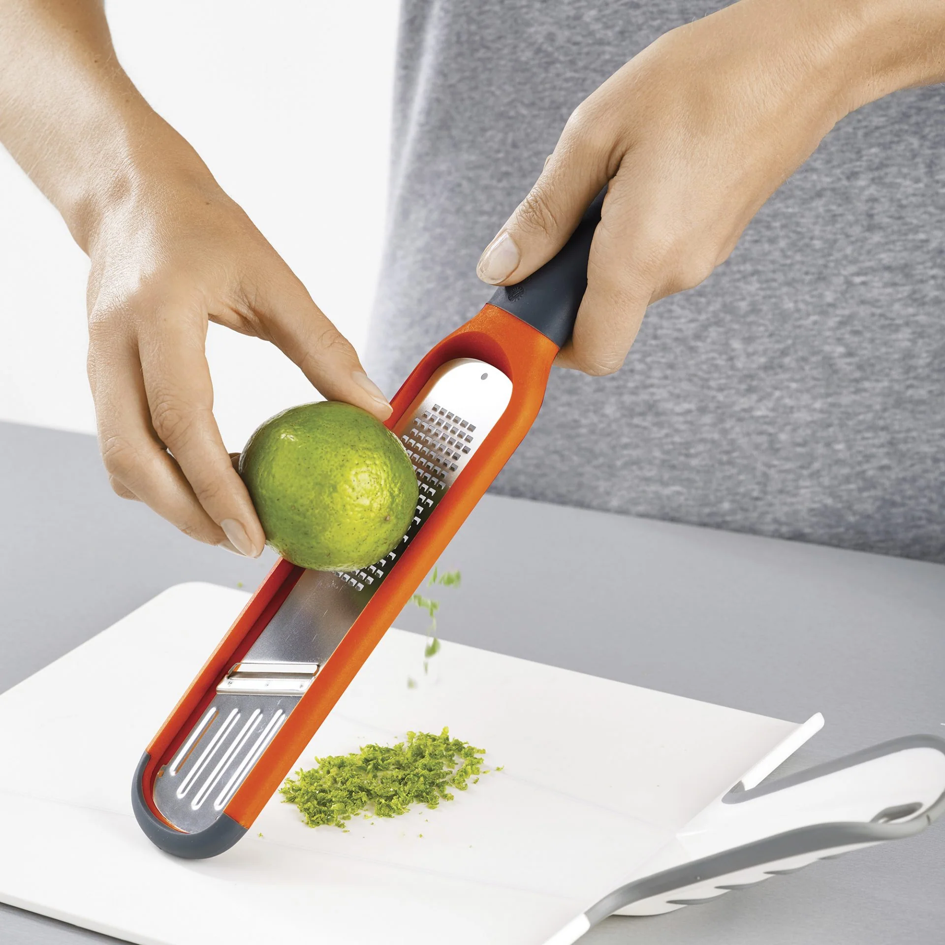 Joseph Joseph 2-In-1 Mini Grater/Slicer - Razor sharp, stainless-steel blades for grating and slicing - Image 5