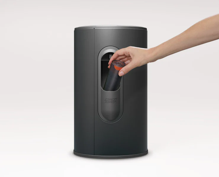 Joseph Joseph Arc 10L Bin - Carbon Black - Image 4