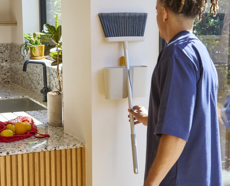 Joseph Joseph CleanTech Wall-Mounted Broom - Image 5