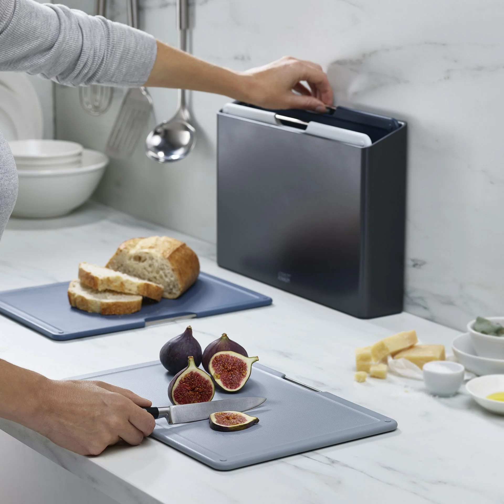 Joseph Joseph Folio Large Chopping Board Set Graphite - 4 Piece - Image 3