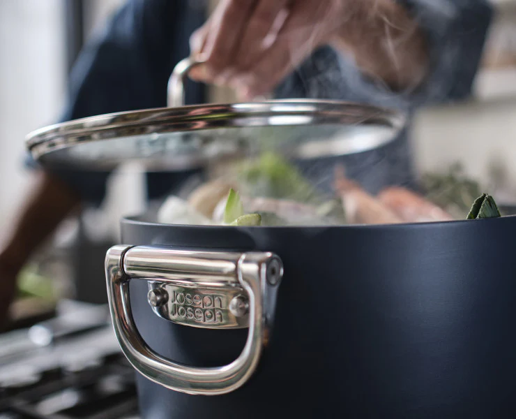 Joseph Joseph Space 25cm/8.5qt Non-Stick Stock Pot & Lid - Image 5