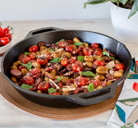Lodge Dual Handle Cast Iron Skillet – 33.5cm × 5.5cm - Image 3