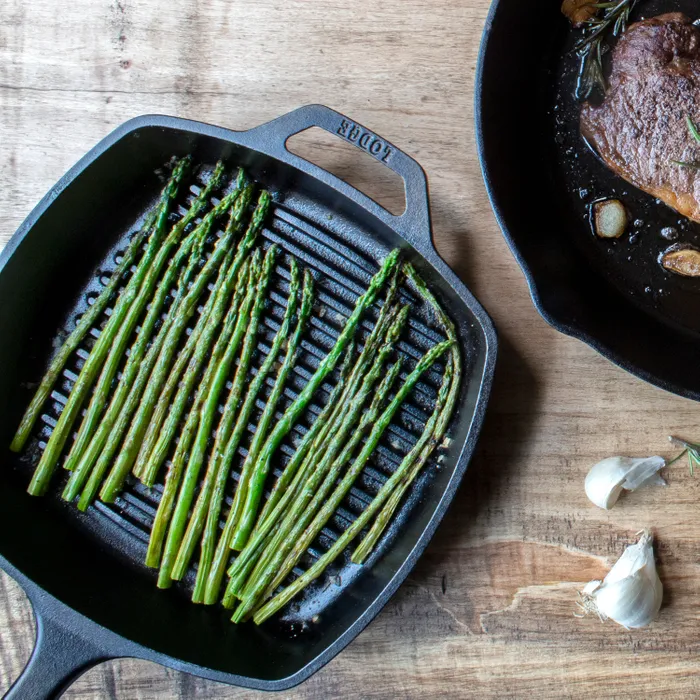 Lodge Square Cast Iron Grill Pan - 26cm - Image 4