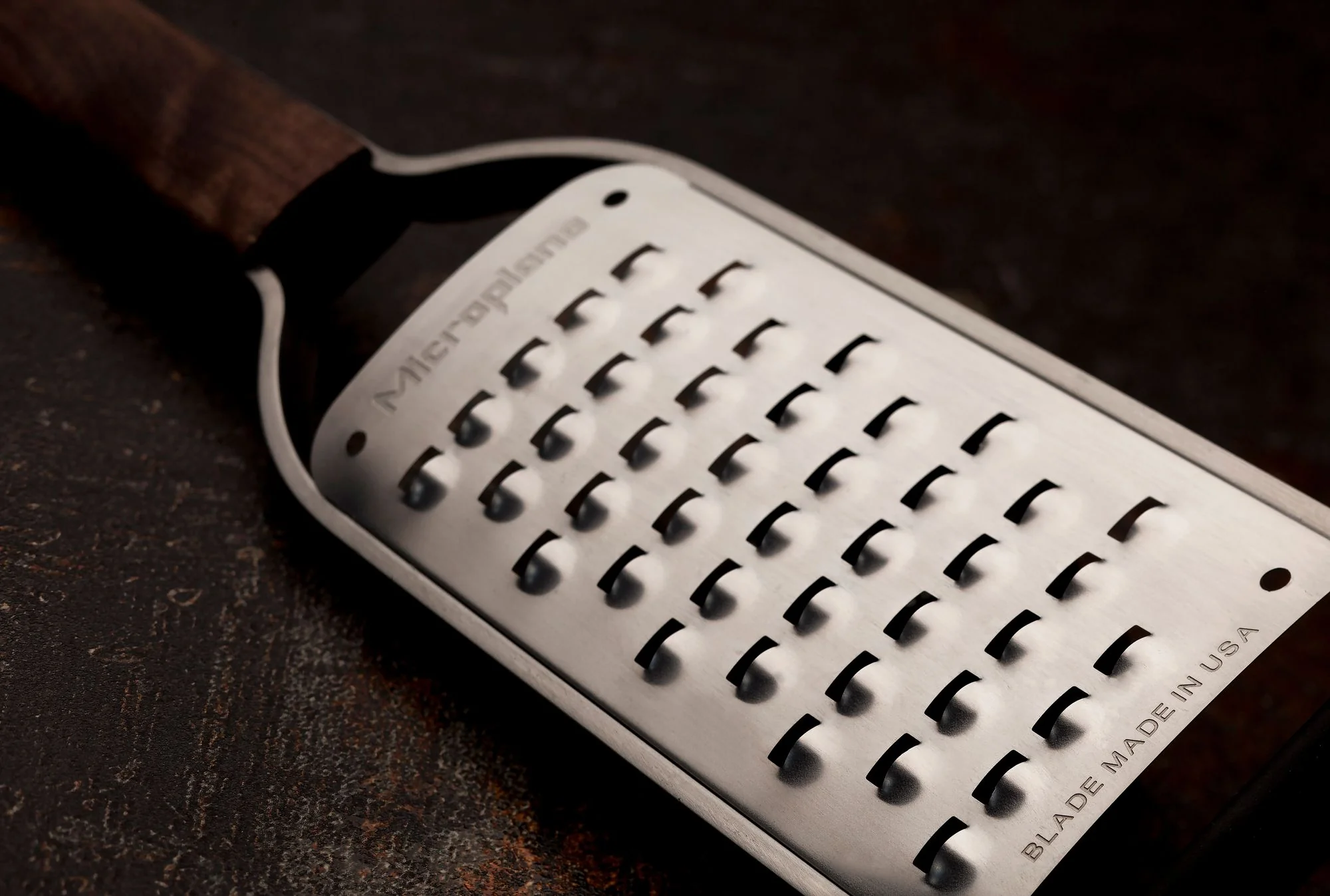 Microplane Master Series Extra Coarse Steel Grater - Image 2