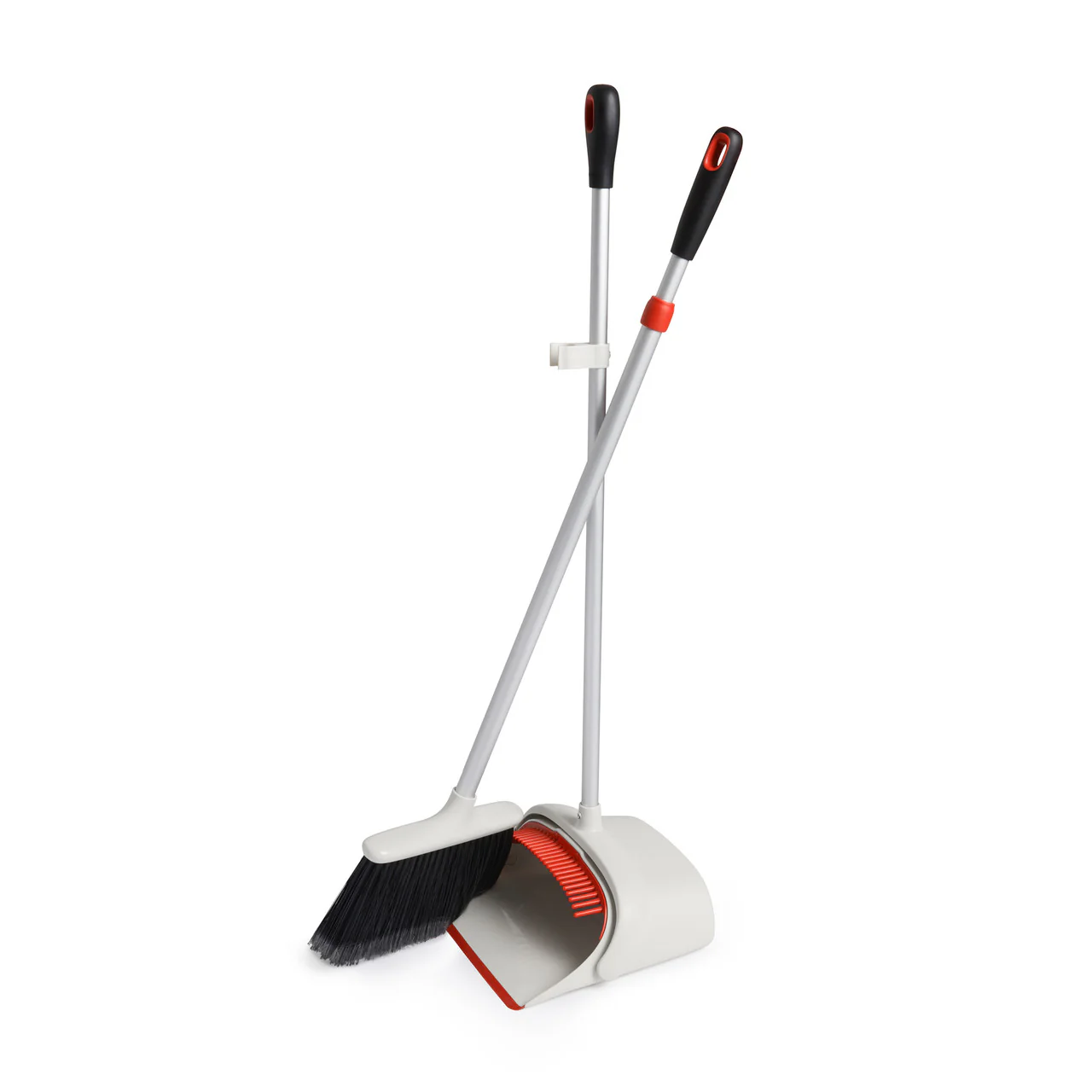 OXO Good Grips Large Sweep Set With Extendable Broom - Image 5