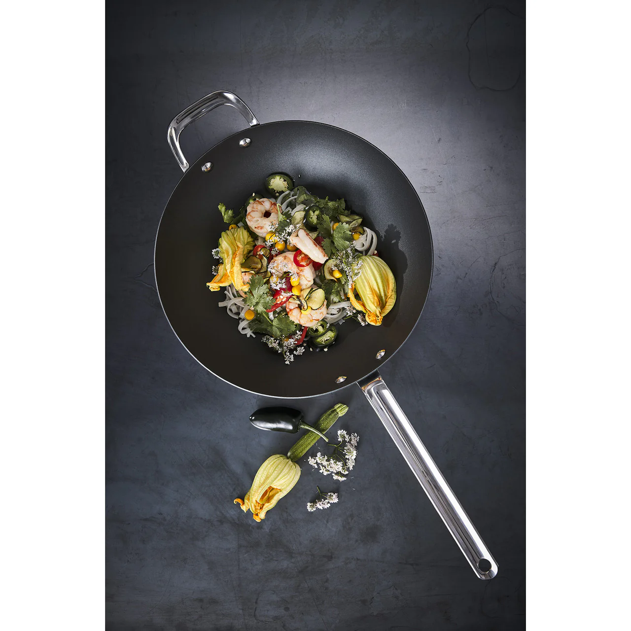 Scanpan Black Iron Wok 30cm - Image 4