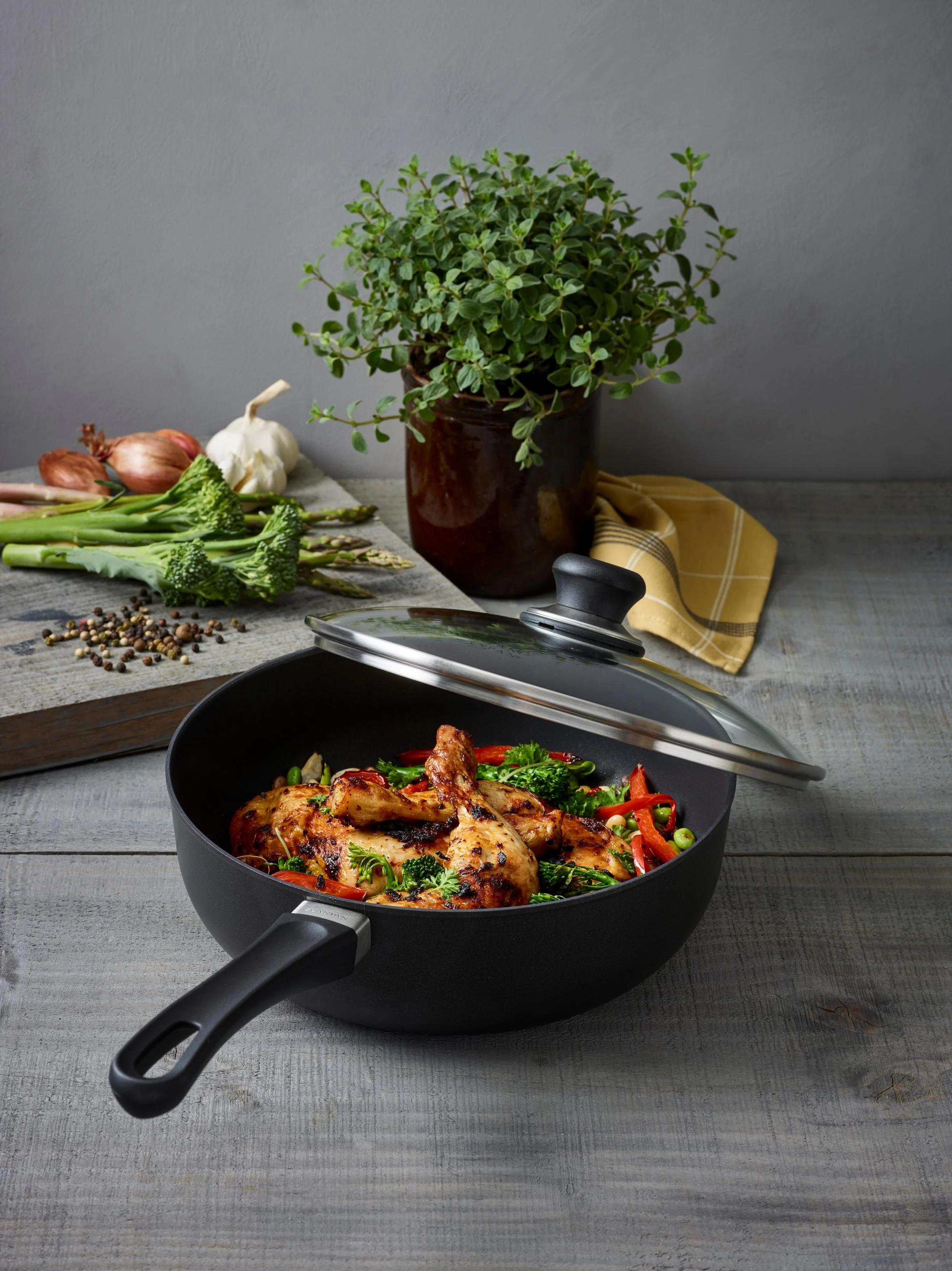 Scanpan Classic 26cm Deep Saute - Image 2