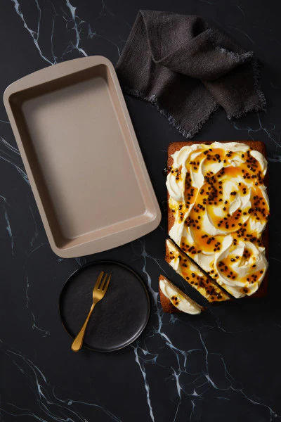 Stanley Rogers Ceramabake Rectangle Cake Pan 28x18cm - Image 2