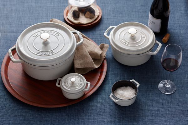 Staub Round Cocotte - 24cm White Truffle - Image 2