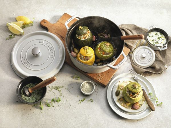 Staub Round Cocotte - 24cm White Truffle - Image 3