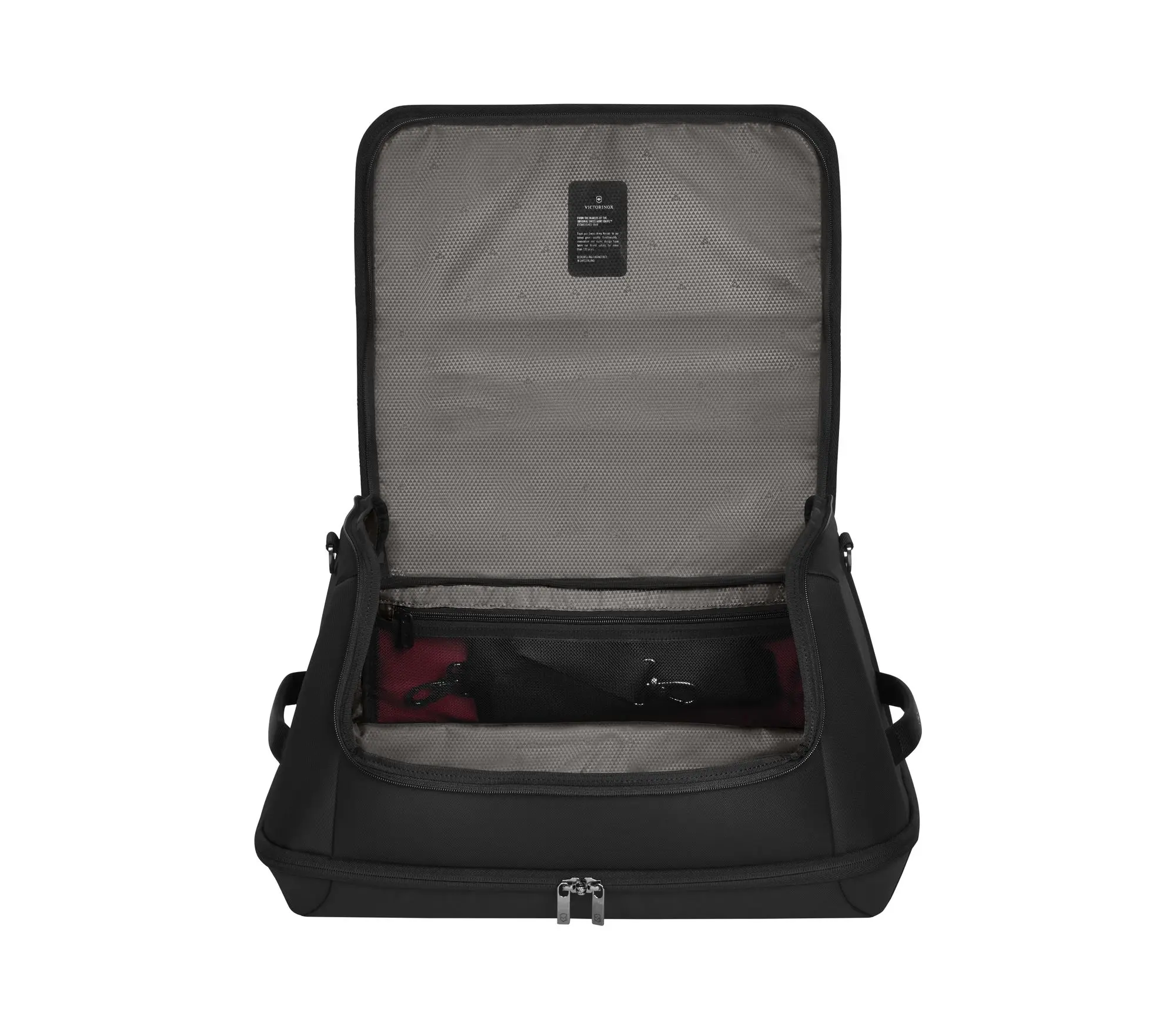 Victorinox Crosslight Duffel with Zipped Base Compartment - 37L - Image 3
