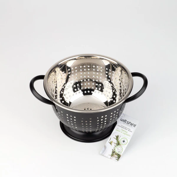 Wiltshire Extra Deep Colander 18cm - Black - Image 3