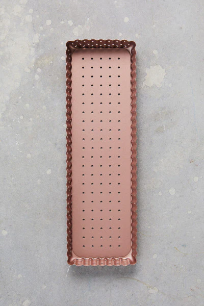 Wiltshire Rose Gold Perforated Rectangle Tart Pan - Image 5