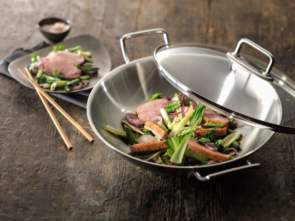 Zwilling Stainless Steel Wok With Lid & Side Handles Hob - 32cm - Image 2