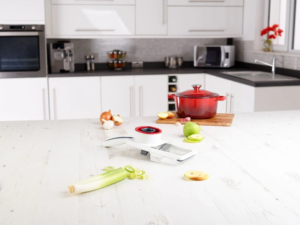 Zyliss Easy Control Handheld Slicer - 13inch - Image 6