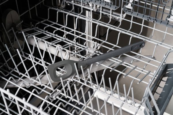 Zyliss Mixing Spoon - Angled (pointed) - Image 6