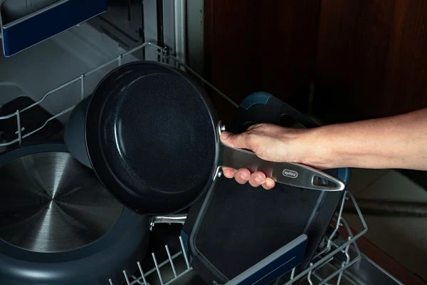 Zyliss Ultimate Pro Frypan PFAS Free - 20cm - Image 7